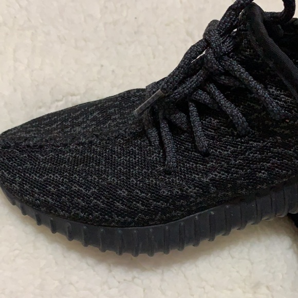 Adidas Yeezy Boost 350
Pirate Black (2015) - Picture 4 of 13